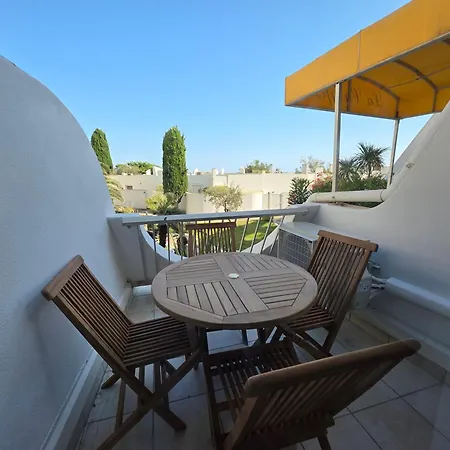 L Instant Bord De Piscine Clim Parking Apartmán